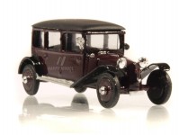 Modelauto 87055v Tatra 30 luxusní limuzína 1926-31 vínová H0