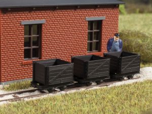 otevřený nákladní vůz - atrapa Auhagen 41706