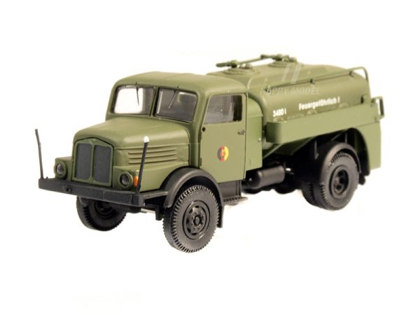 IFA S 4000-1 cisterna NVA 1960 Brekina 71477