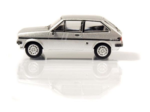Ford Fiesta stříbrný 1976 Brekina PCX870239 - Image 2