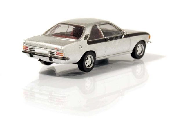 Opel Commodore B coupe stříbrný Brekina PCX870345 - Image 2
