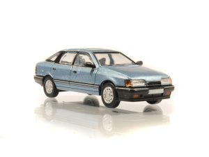 Ford Scorpio 1985 světle modrá metalíza Brekina PCX870459