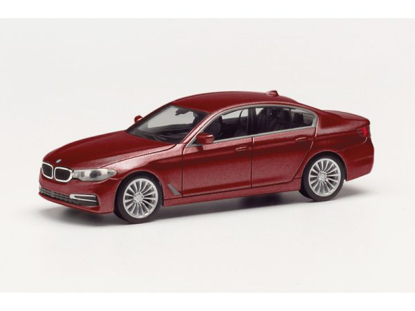 BMW 5 Limousine vínová metalíza Herpa 430692-005