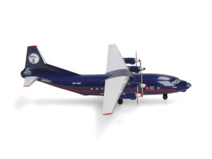 AN-12 Ukraine Air Alliance – UR-CNT Herpa 571401