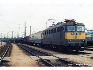 elektrická lokomotiva V 43.3 MÁV se zvukem Piko 51447