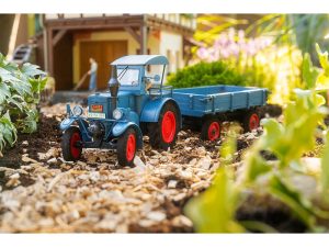 Lanz Bulldog D1506 s přívěsem Pola 331620