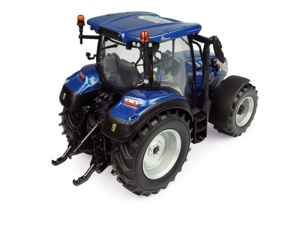 Kubota T5.140 Blue Power Universal Hobbies UH6207 - Image 5