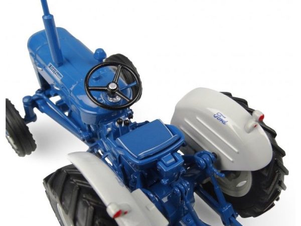 Ford Super Dexta 2000 Diesel Universal Hobbies UH6275 - Image 6
