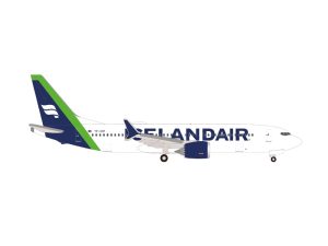 B737 Max 8 Icelandair Herpa 538466