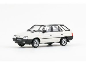 Škoda Forman (1993)  - Bílá Labutí Abrex 143ABS-713EK