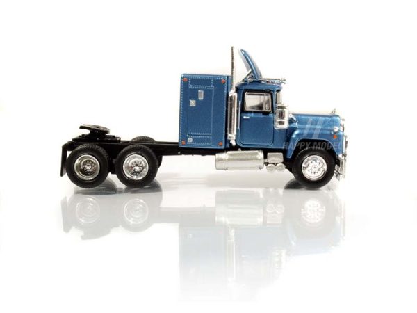 Mack RS 700 modrá metalíza 1966 - doprodej Brekina 85802 - Image 4