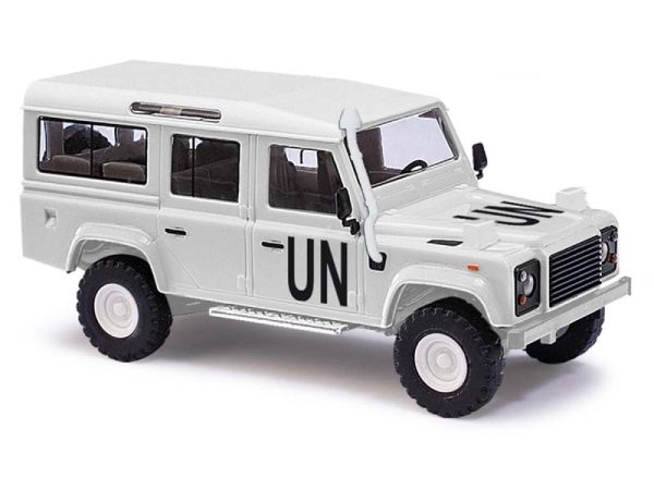Land Rover Defender UN bílý Busch 50331