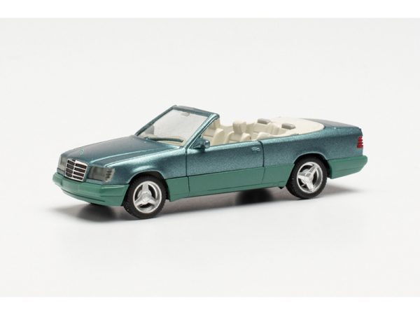 MB 320CE-24 Cabrio zelená metalíza Herpa 430999