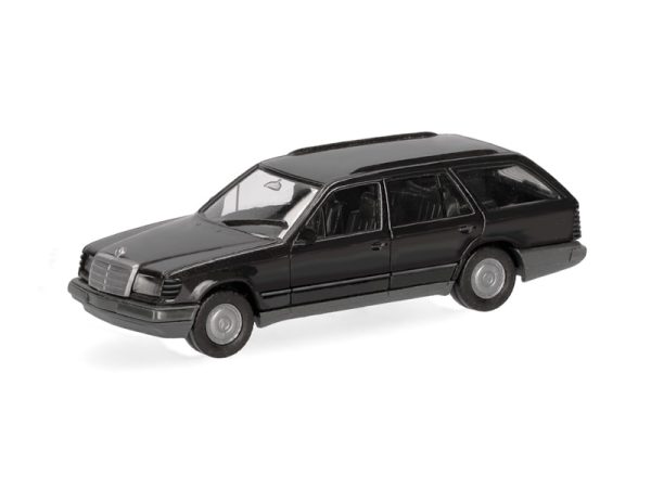 MB třídy E T-model černý Herpa 029049