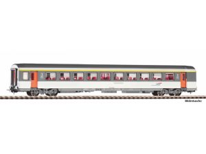 osobní vůz Corail 1.třídy SNCF Piko 97138