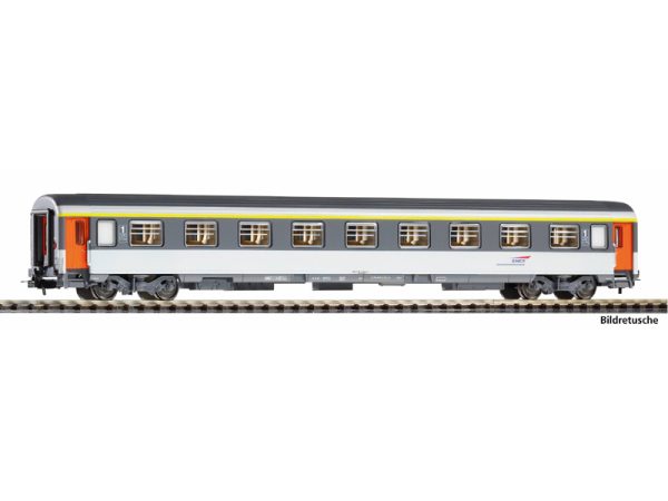 osobní vůz Corail 1.třídy SNCF Piko 97140