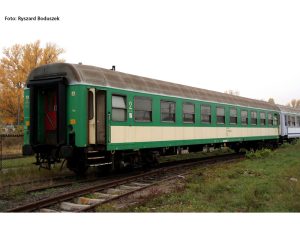 osobní vůz 111A 2.třídy PKP IC Piko 97186