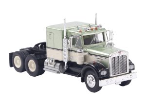 Kenworth W 900 zelený, 1977 Brekina 86252