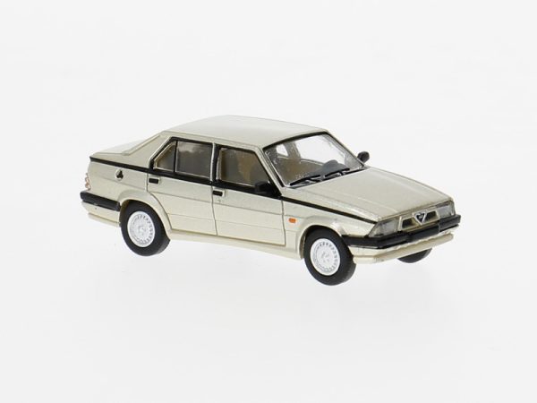 Alfa Romeo 75 béžová, 1988 Brekina PCX870785