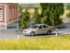 MB C třída W 203, stříbrný Faller 161425