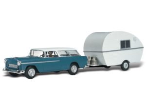 rodina jede na dovolenou Woodland Scenics AS5532