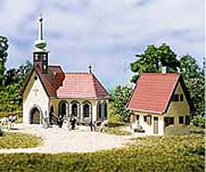 venkovský kostel s farou Auhagen 14461