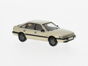 Mazda 626 béžová 1987 Brekina PCX870474