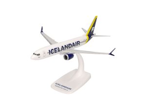 Boeing 737 Max 8 yellow tail stripe Icelandair Herpa 614641