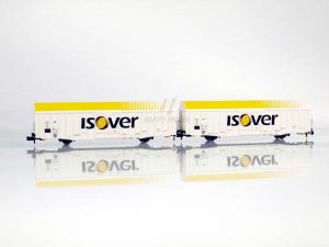 set zavřených velkoprostorových vozů Hbbks DB isover V.epocha (dlouhý) Liliput L260157