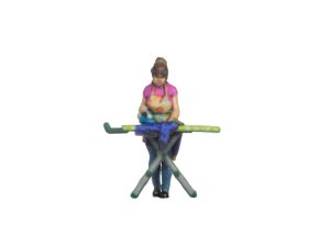 žehlící žena Noch 10425