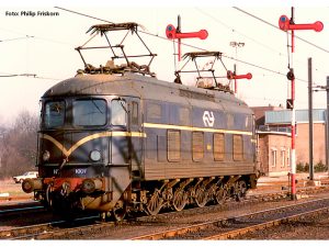 elektrická lokomotiva řady 1000 NS DCC se zvukem Piko 97505