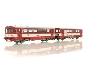 motorový vůz 810 458-0 s přípojným vozem ČD Roco 70376