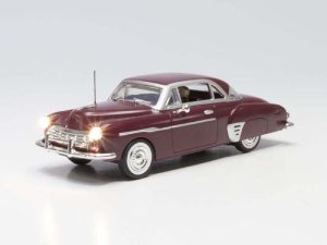 osobní vůz vínový svítící Woodland Scenics JP5981