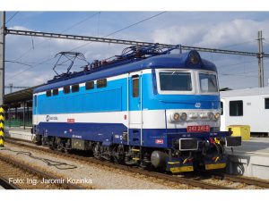 elektrická lokomotiva řady 242 ČD Piko 47484