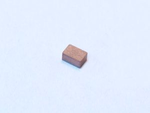 uhlík 3,0 x 2,0 x 4,0mm Piko x026