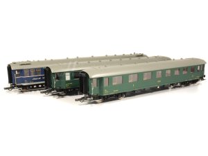 set rychlíkových vozů 3-dílný ČSD Roco 6200036