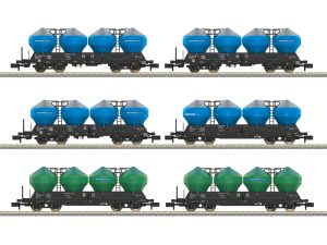 set vozů na cement Uacs Transportservis Trix 18301