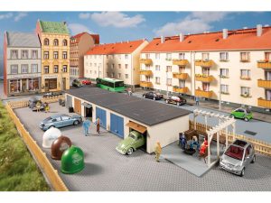 garáže s příslušenstvím Auhagen 11484