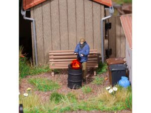 zahřátí u ohně v sudu Busch 5434