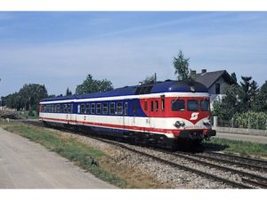 motorová jednotka 5145.005 Blauer Blitz ÖBB DCC se zvukem Jägerndorfer 25252