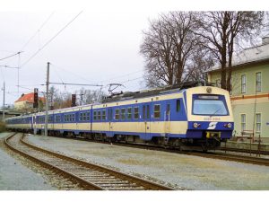 elektrická jednotka 4020 019-8 modrá/béžová ÖBB DCC se zvukem Jägerndorfer 40982
