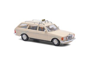 MB W123 T, Taxi s řidičem Busch 46818
