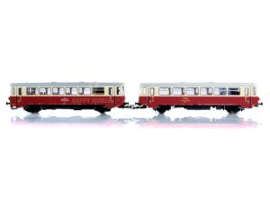 motorový vůz M 152 0262 s přípojným vozem ČSD Roco 7700010