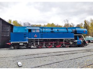 parní lokomotiva 477.043 ČD Papoušek DCC se zvukem Trix 25477