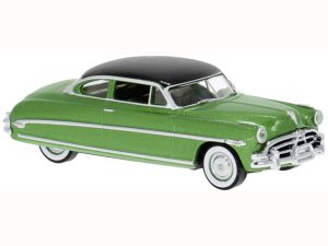 Hudson Hornet zelený s černou střechou, 1952 Brekina 18506