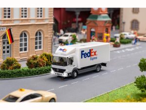 start set Car Systém digitál MB Atego FedEx Faller 161340